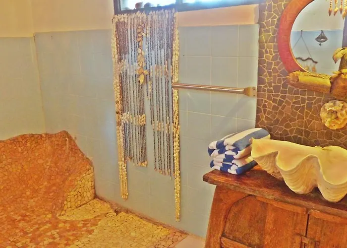بيت ضيافة Bunga Bungalo